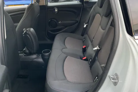 VE70EKN Mini Hatchback 1.5 Cooper Classic II 5dr Thumbnail #10