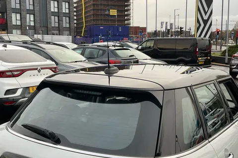 VE70EKN Mini Hatchback 1.5 Cooper Classic II 5dr Thumbnail #23