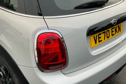 VE70EKN Mini Hatchback 1.5 Cooper Classic II 5dr Thumbnail #24