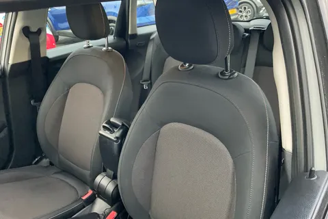 VE70EKN Mini Hatchback 1.5 Cooper Classic II 5dr Thumbnail #31