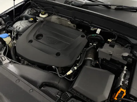 HK70FNA Volvo XC40 2.0 B4P Inscription Pro 5dr Auto Thumbnail #33