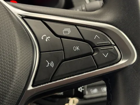 HV74PWL Renault Trafic LL30 Blue dCi 130 Extra [Safety] Van Thumbnail #18