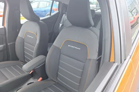 BP71HXR Dacia Sandero Stepway 1.0 TCe Prestige 5dr Thumbnail #25