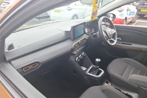 BP71HXR Dacia Sandero Stepway 1.0 TCe Prestige 5dr Thumbnail #26