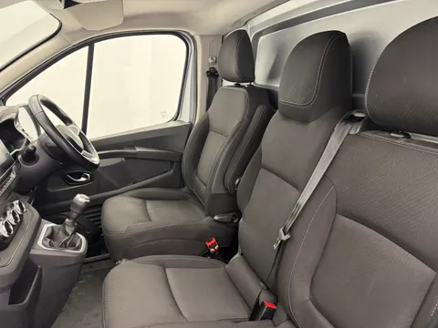 YB23LFJ Renault Trafic SL30 Blue dCi 150 Extra Sport Van Thumbnail #12