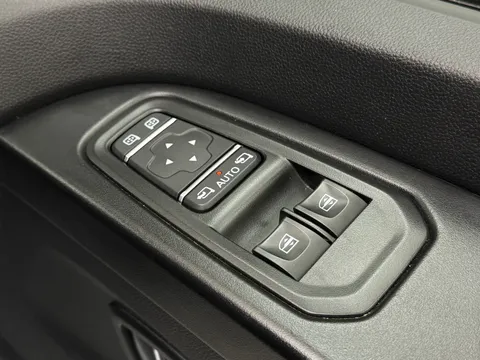 YB23LFJ Renault Trafic SL30 Blue dCi 150 Extra Sport Van Thumbnail #15