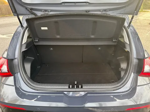 MT75JXK Hyundai i20 1.0T GDi Premium 5dr Thumbnail #13