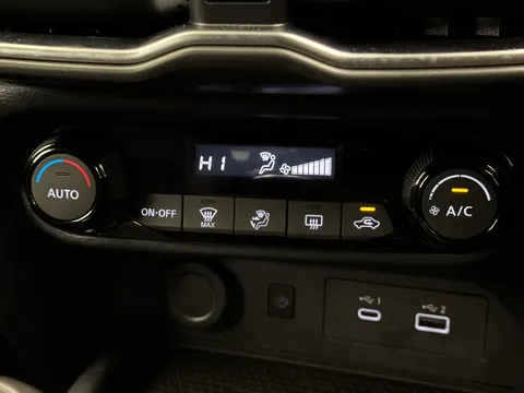 OE74UJF Nissan Juke 1.0 DiG-T N-Connecta 5dr Thumbnail #26