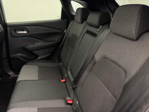OY74ZHC Nissan Qashqai 1.5 E-Power N-Connecta [Glass Roof] 5dr Auto Thumbnail #11