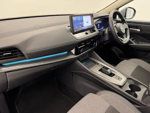 OY74ZHC Nissan Qashqai 1.5 E-Power N-Connecta [Glass Roof] 5dr Auto Thumbnail #24