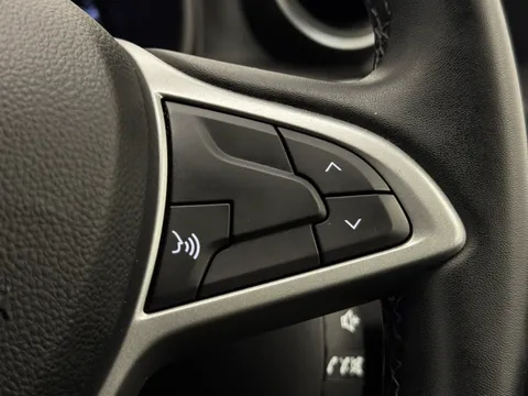 DP73BNB Dacia Duster 1.3 TCe 130 Journey 5dr Thumbnail #22