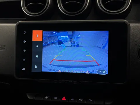 DP73BNB Dacia Duster 1.3 TCe 130 Journey 5dr Thumbnail #25