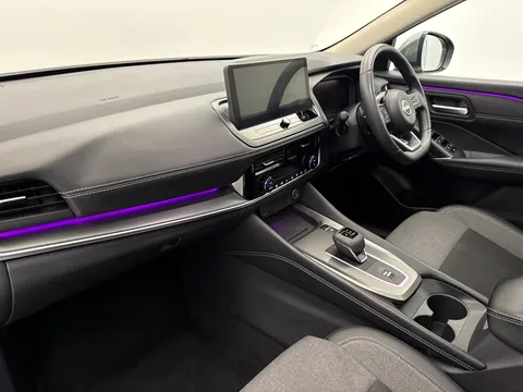 DS74SCV Nissan Qashqai 1.3 DiG-T MH 158 N-Connecta 5dr Xtronic Thumbnail #12