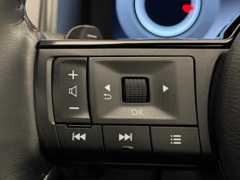 DS74SCV Nissan Qashqai 1.3 DiG-T MH 158 N-Connecta 5dr Xtronic Thumbnail #20