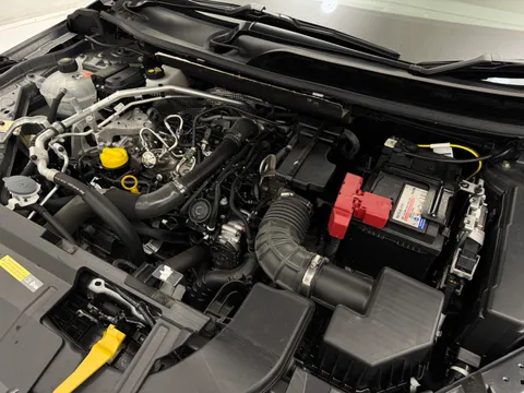 DS74SCV Nissan Qashqai 1.3 DiG-T MH 158 N-Connecta 5dr Xtronic Thumbnail #32