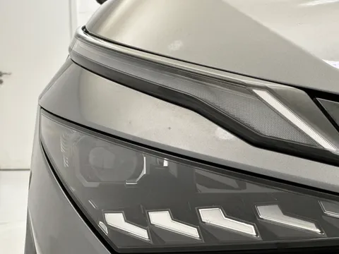 DS74UGM Nissan Qashqai 1.3 DiG-T MH 158 N-Connecta [Glass Rf] 5dr Xtronic Thumbnail #26