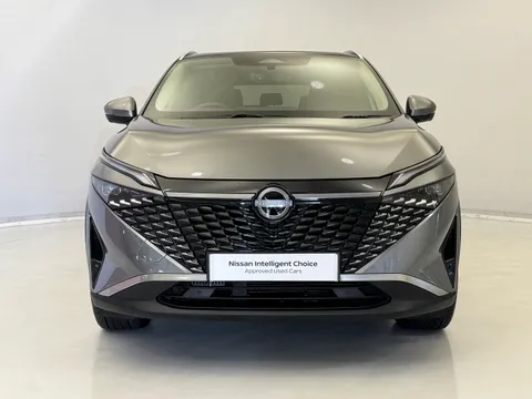 DS74UGM Nissan Qashqai 1.3 DiG-T MH 158 N-Connecta [Glass Rf] 5dr Xtronic Thumbnail #4