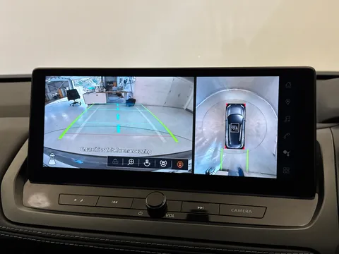 DS74UGM Nissan Qashqai 1.3 DiG-T MH 158 N-Connecta [Glass Rf] 5dr Xtronic Thumbnail #12