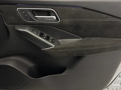 OW24NWR Nissan Qashqai 1.3 DiG-T MH 158 Tekna+ 5dr Thumbnail #21