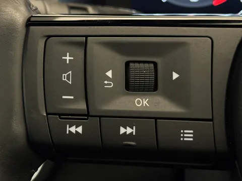 OW24NWR Nissan Qashqai 1.3 DiG-T MH 158 Tekna+ 5dr Thumbnail #25