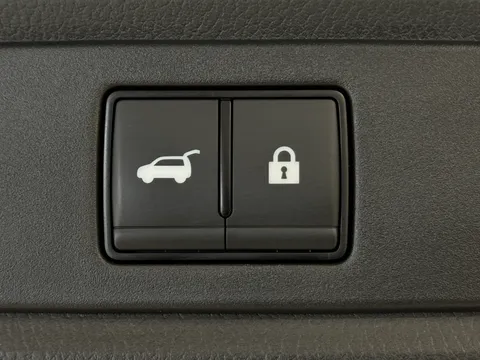 OW24NWR Nissan Qashqai 1.3 DiG-T MH 158 Tekna+ 5dr Thumbnail #39