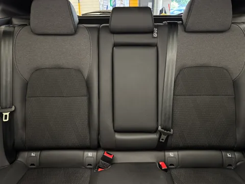 DL74EWU Nissan Qashqai 1.3 DiG-T MH N-Connecta 5dr Thumbnail #20