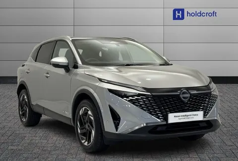 DL74EWU Nissan Qashqai 1.3 DiG-T MH N-Connecta 5dr Thumbnail #2