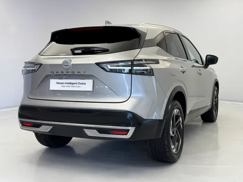 DL74EWU Nissan Qashqai 1.3 DiG-T MH N-Connecta 5dr Thumbnail #9