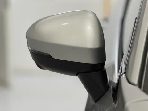 DL74EWU Nissan Qashqai 1.3 DiG-T MH N-Connecta 5dr Thumbnail #26