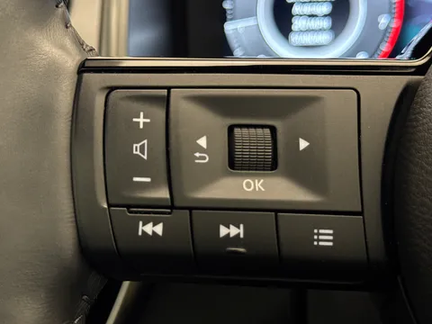 OW24LPU Nissan Qashqai 1.3 DiG-T MH Tekna 5dr Thumbnail #21