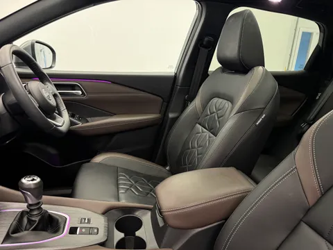 DT74UUL Nissan Qashqai 1.3 DiG-T MH Tekna 5dr Thumbnail #37