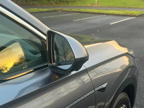 DG75NFT Mg Motor Uk Hs 1.5 T-GDI Hybrid+ Trophy 5dr Auto Thumbnail #10