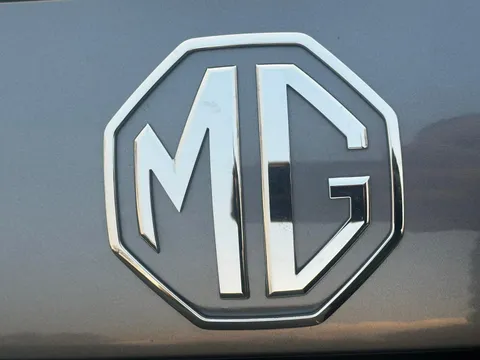 DG75NFT Mg Motor Uk Hs 1.5 T-GDI Hybrid+ Trophy 5dr Auto Thumbnail #13