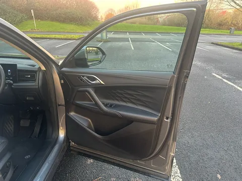 DG75NFT Mg Motor Uk Hs 1.5 T-GDI Hybrid+ Trophy 5dr Auto Thumbnail #27