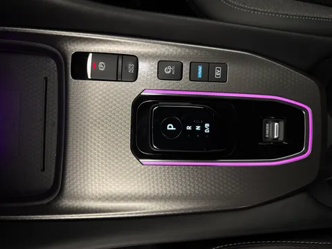 DT74URJ Nissan Qashqai 1.5 E-Power N-Connecta 5dr Auto Thumbnail #27