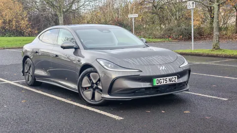 DG75NGZ Mg Motor Uk Im5 217kW Standard Range 75kWh 5dr Auto Thumbnail #1