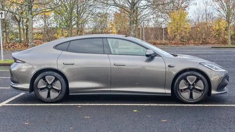 DG75NGZ Mg Motor Uk Im5 217kW Standard Range 75kWh 5dr Auto Thumbnail #8