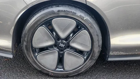 DG75NGZ Mg Motor Uk Im5 217kW Standard Range 75kWh 5dr Auto Thumbnail #13