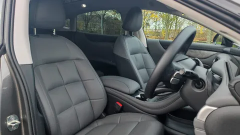 DG75NGZ Mg Motor Uk Im5 217kW Standard Range 75kWh 5dr Auto Thumbnail #15