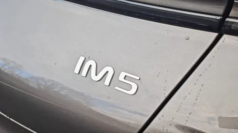 DG75NGZ Mg Motor Uk Im5 217kW Standard Range 75kWh 5dr Auto Thumbnail #23