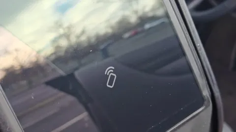 DG75NGZ Mg Motor Uk Im5 217kW Standard Range 75kWh 5dr Auto Thumbnail #29