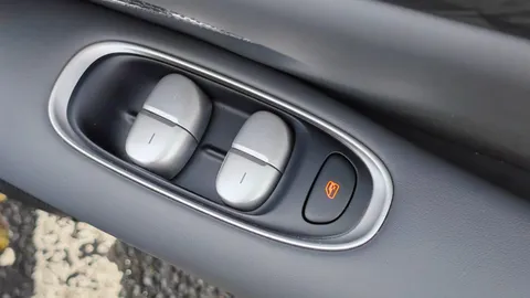 DG75NGZ Mg Motor Uk Im5 217kW Standard Range 75kWh 5dr Auto Thumbnail #36