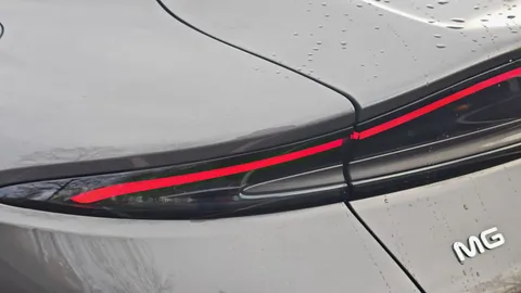 DG75NGZ Mg Motor Uk Im5 217kW Standard Range 75kWh 5dr Auto Thumbnail #38