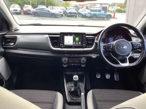 MT19BXF Kia Stonic 1.6 CRDi First Edition 5dr Thumbnail #2