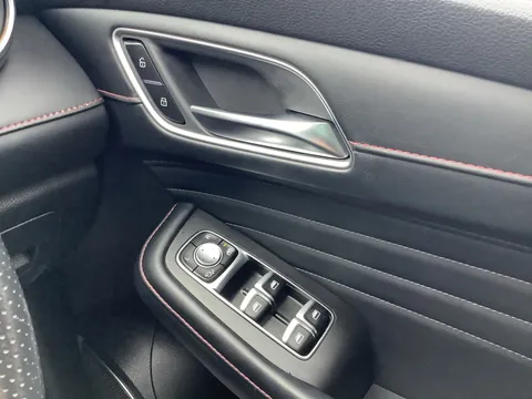 ML22YYM Mg Motor Uk Hs 1.5 T-GDI PHEV Exclusive 5dr Auto Thumbnail #26