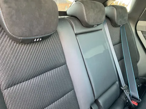 DX74OYH Renault Austral E-Tech FHEV Iconic Esprit Alpine 5dr Auto Thumbnail #18