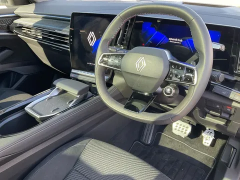 DX74OYH Renault Austral E-Tech FHEV Iconic Esprit Alpine 5dr Auto Thumbnail #11