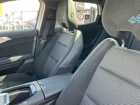 DX74OYH Renault Austral E-Tech FHEV Iconic Esprit Alpine 5dr Auto Thumbnail #23