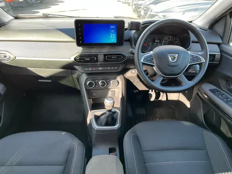 5 of 34 for Dacia Jogger 1.0 TCe Extreme SE 5dr