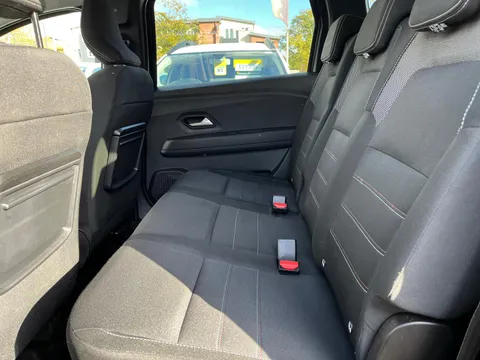 13 of 34 for Dacia Jogger 1.0 TCe Extreme SE 5dr